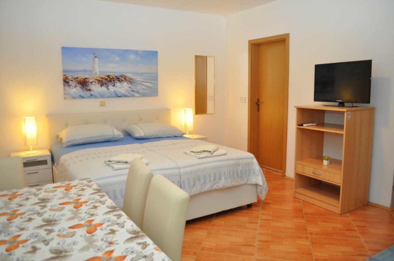 Ivica Apartament *